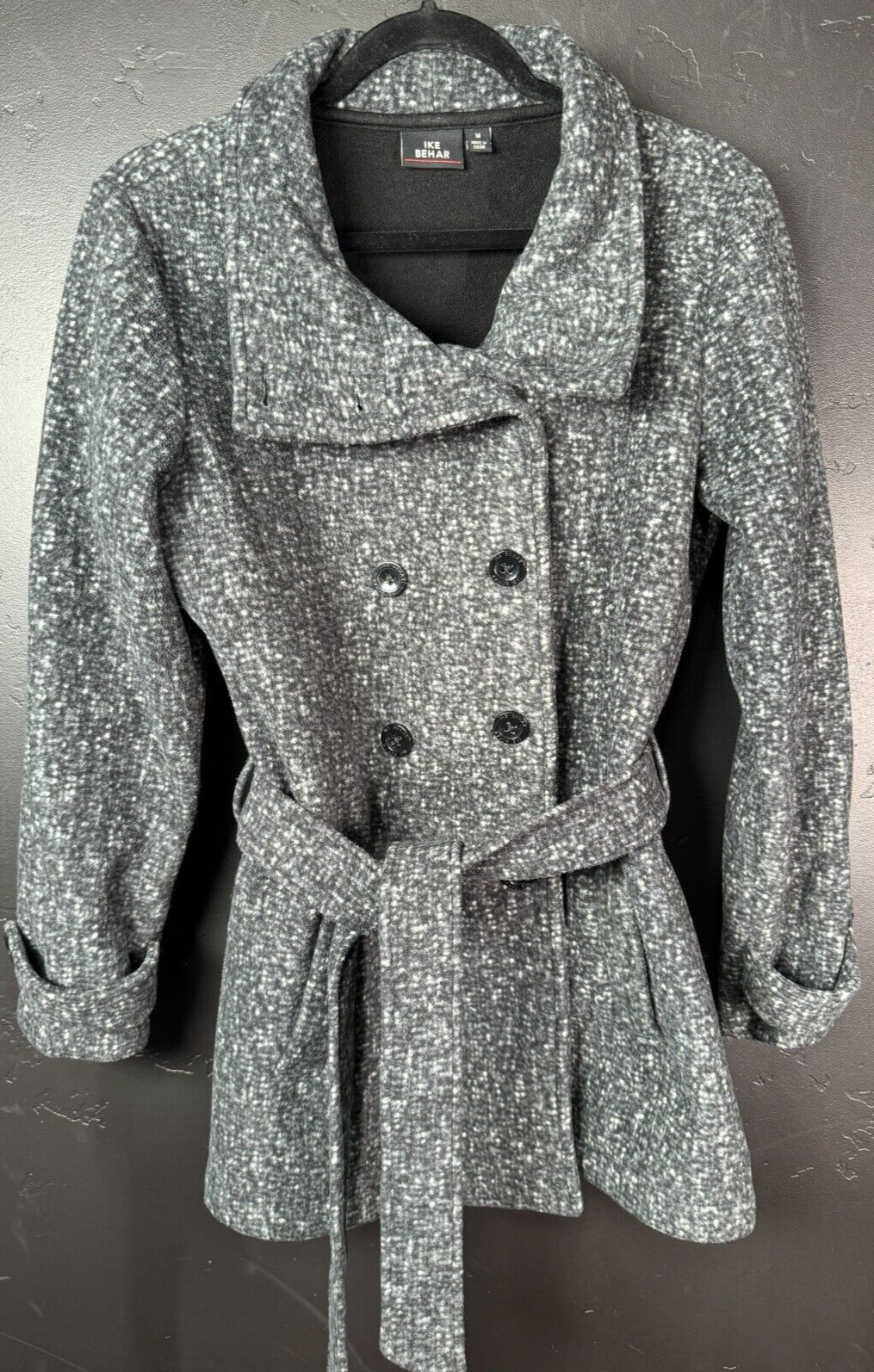 Picture 1 of 6