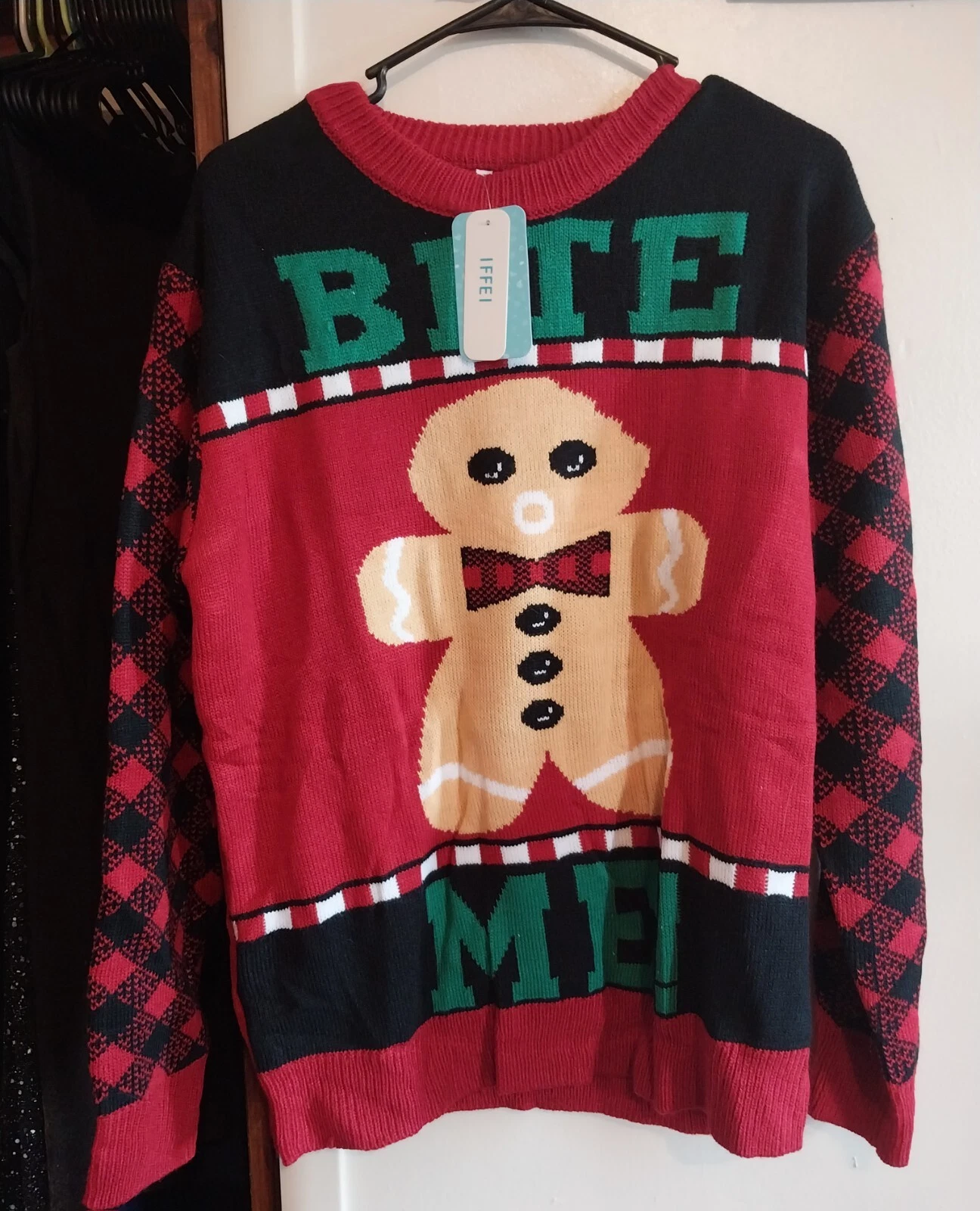 Womens Ugly Christmas Sweater  Size Med Bite Me Gingerbread Man