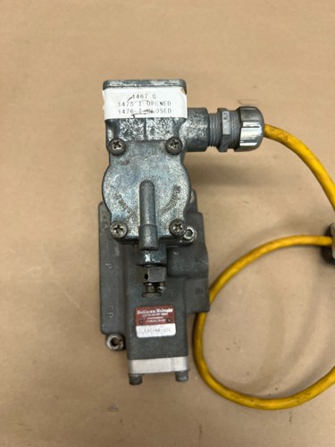 Bellows-Valvair L645-46-102 Solenoid Valve - Picture 3 of 6