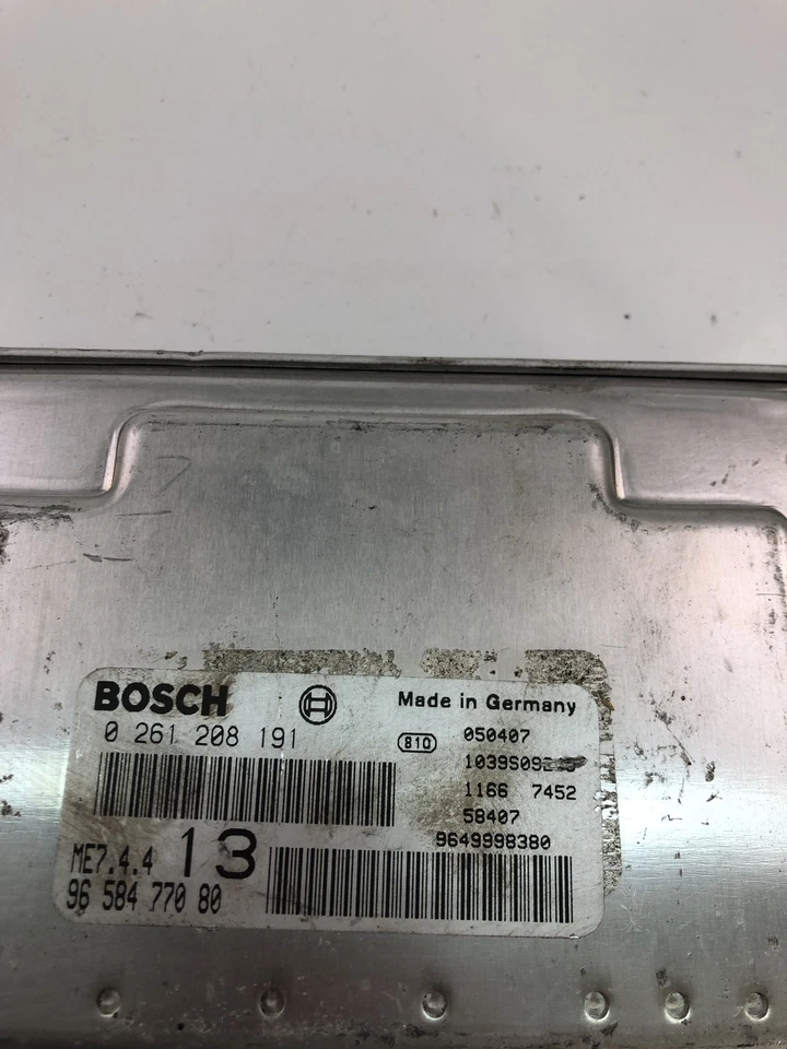 Centralina motore PEUGEOT 1007 KM 9658477080 0261208191 ECU 2006 27188301 - Immagine 4 di 4