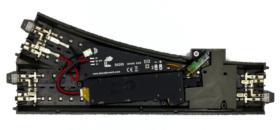 DECODERWERK 30205 Weichendecoder DCC + MM für eine Märklin / Trix C-Gleis-Weiche - Bild 4 von 4