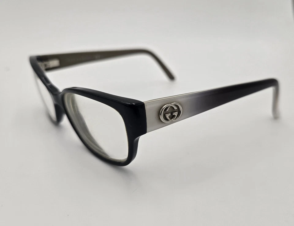 Armações de óculos femininas Gucci GG 3569 L4E preto branco desbotado 135 - Imagem 2 de 4
