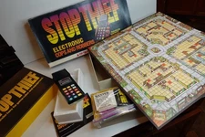STOP THIEF Vintage Electronic Handheld Tabletop Arcade BOARD game  R4 WHITE