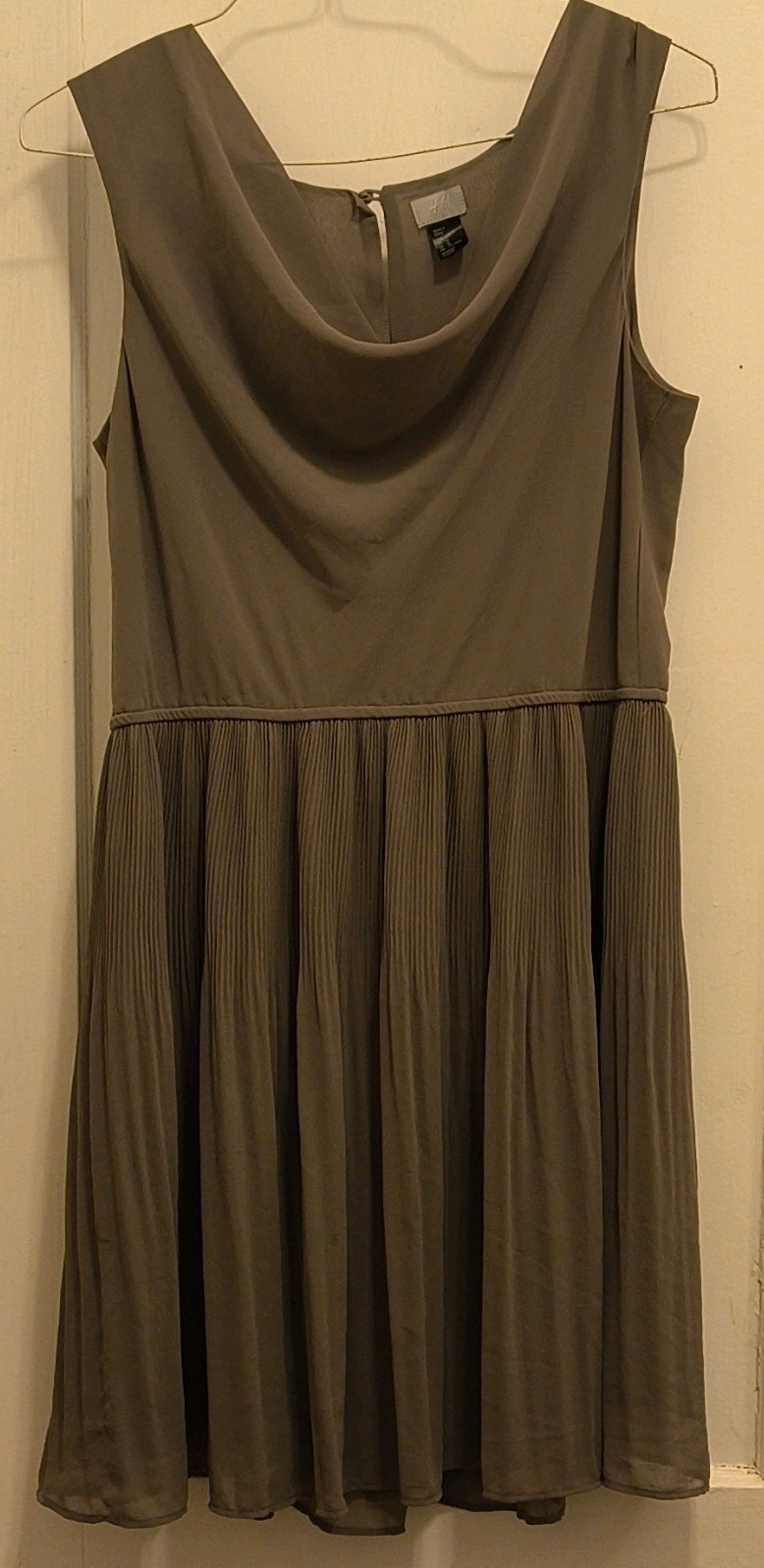H&M Taupe Cowl Neck Sleeveless Knee Length Pleated A-Line Dress Zip US 14