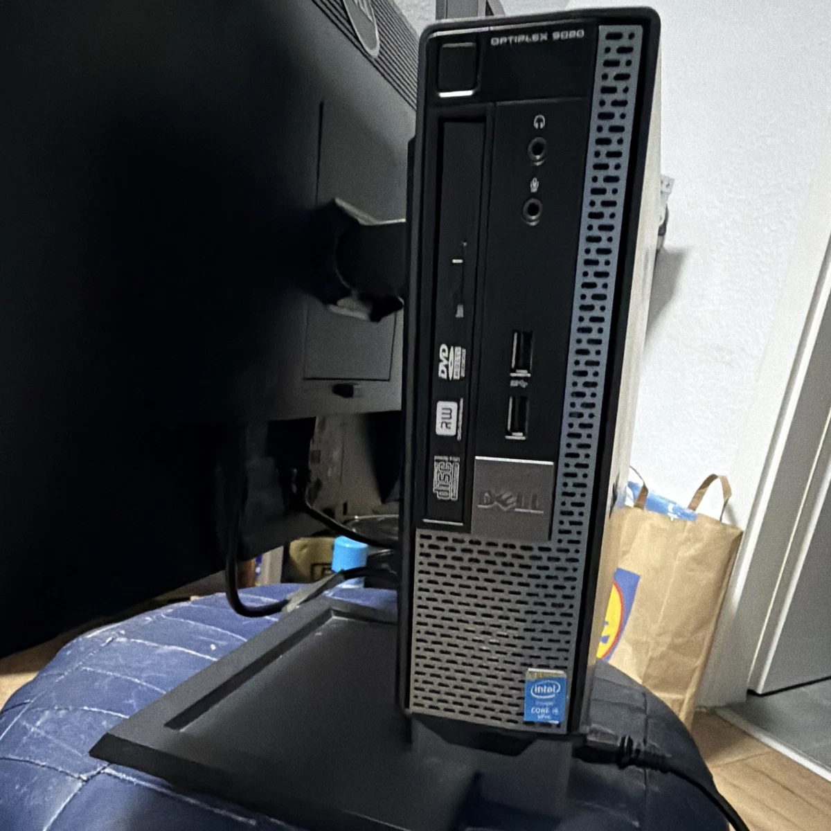 Dell OptiPlex 9020 16GBRam 500GB SSD PC mit Dell Monitor, Win 11Pro nicht Aktiv
