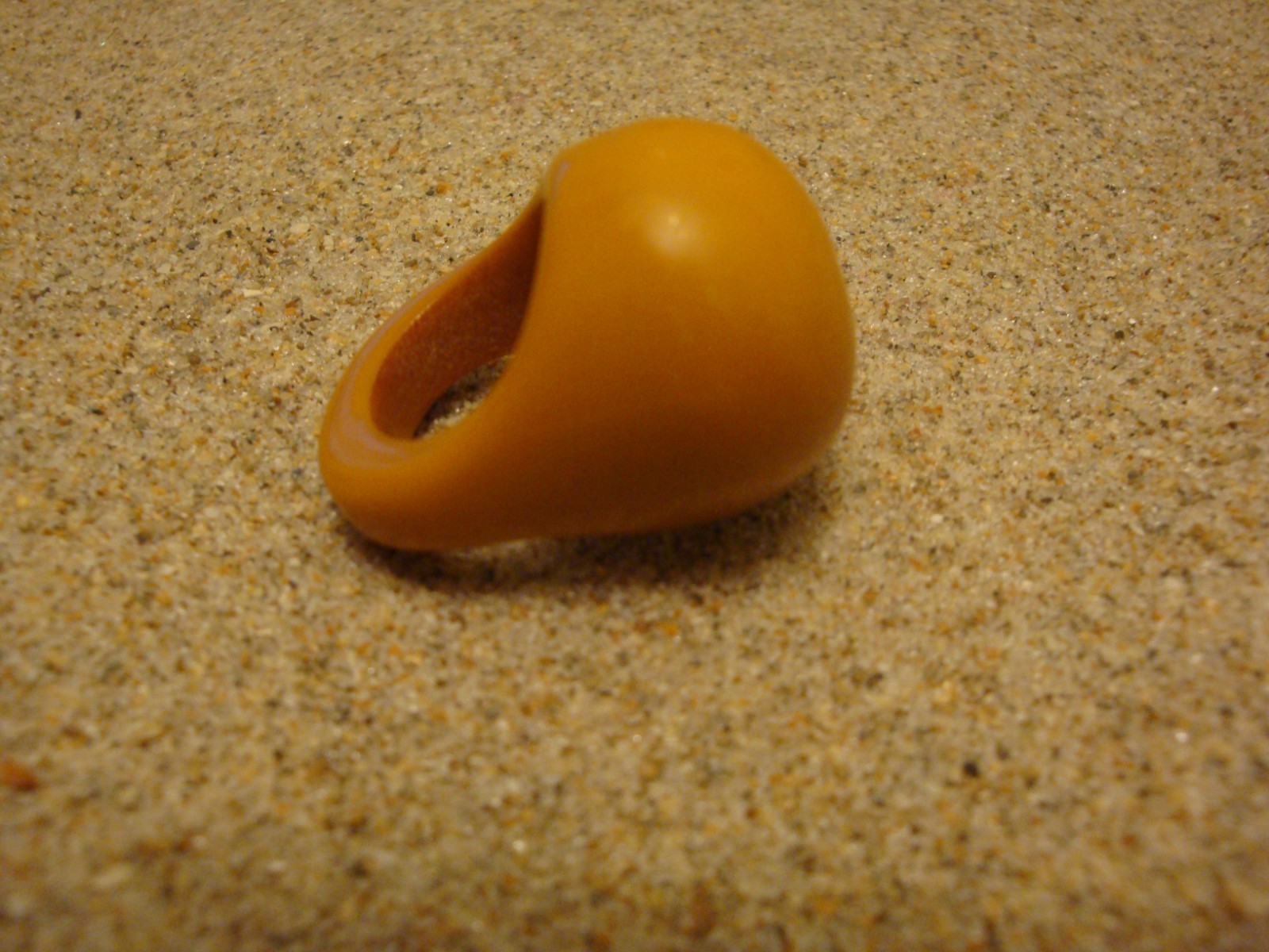 Vintage Bakelite Domed Ring! Solid Butterscotch C… - image 3
