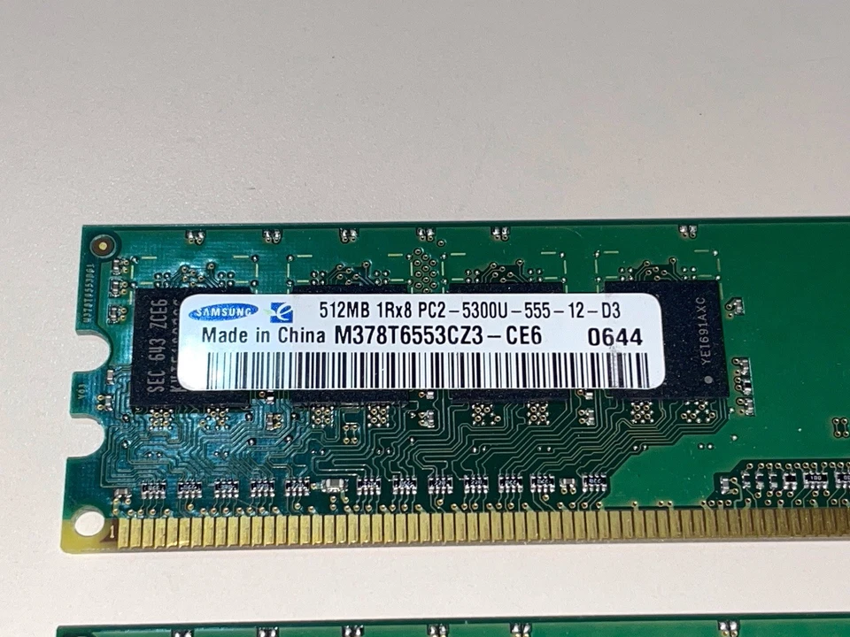 Samsung 512MB (Kit Of 2x 256MB) 1Rx16 PC2-5300 Desktop Memory RAM - Image 4 of 4