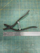 Vintage  llivestock ear marking Pliers By A L Nugent