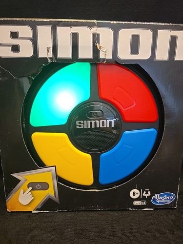 Hasbro SIMON Says Classic Memory Juego Electrónico Versión 2015 TOTALMENTE NUEVO - Imagen 2 de 7