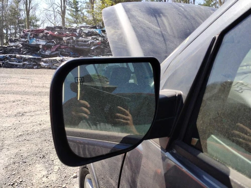 Used Left Door Mirror fits: 2011 Nissan Armada Power single arm mount w/o memory