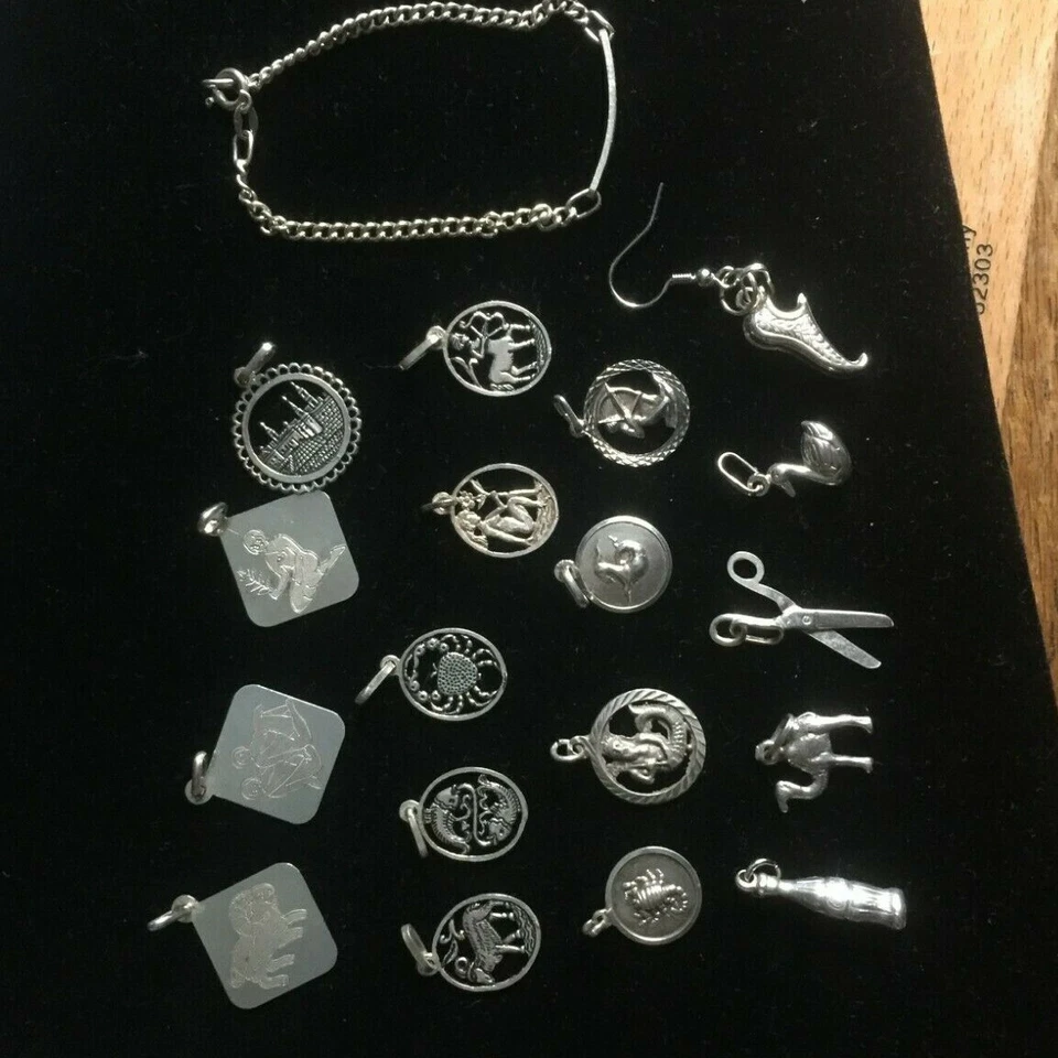 18 Silber Anhänger .Verschieden.. Von ca 1 bis 2 cm.  Armband - Bild 2 von 4