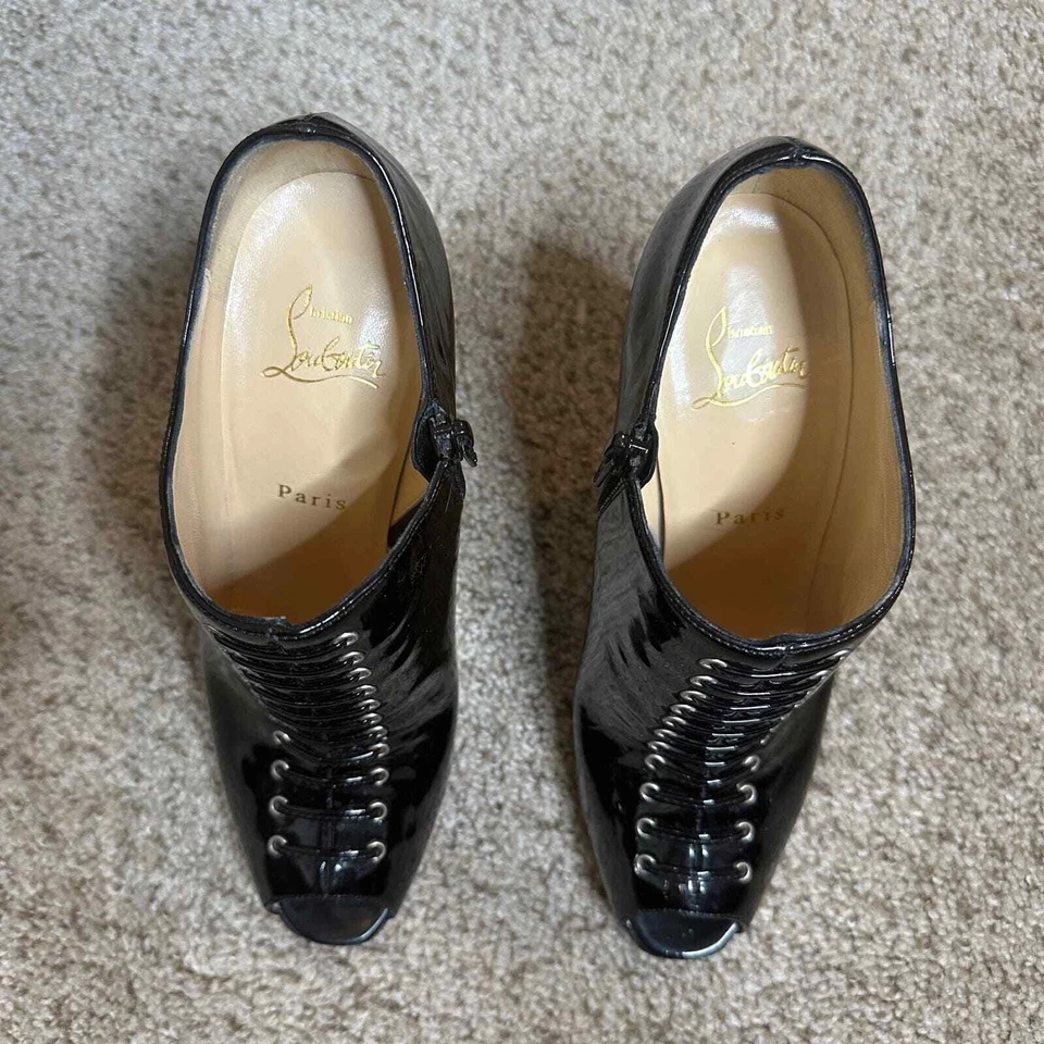 Christian Louboutin Black Patent Christ Lace Up Peep Toe Ankle Boots Womens 38.5 - Image 4 of 4