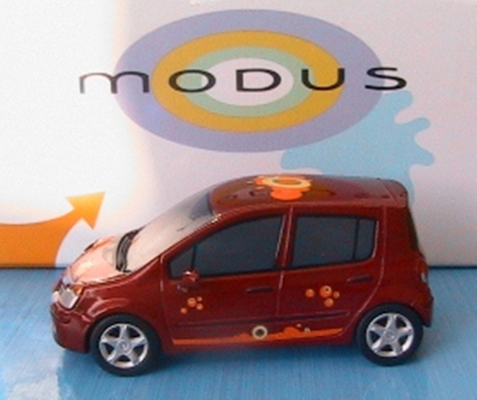 Voiture miniature Renault Modus 2004 Norev 1:43 en résine rouge pour collectionneur de youngtimer