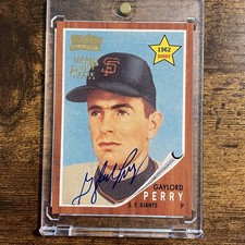 Pro Football Hall of Fame Offers Ultimate Autograph Set 18