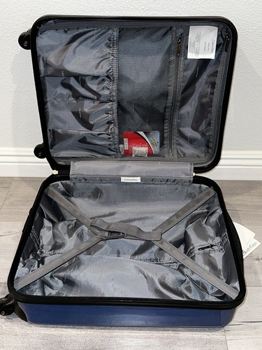 Demo Calvin Klein 20" Carry On Polycarbonate Blue Luggage Spinner TSA Lock - Picture 5 of 7