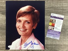 (SSG) FLORENCE HENDERSON Signed 8X10 Color 