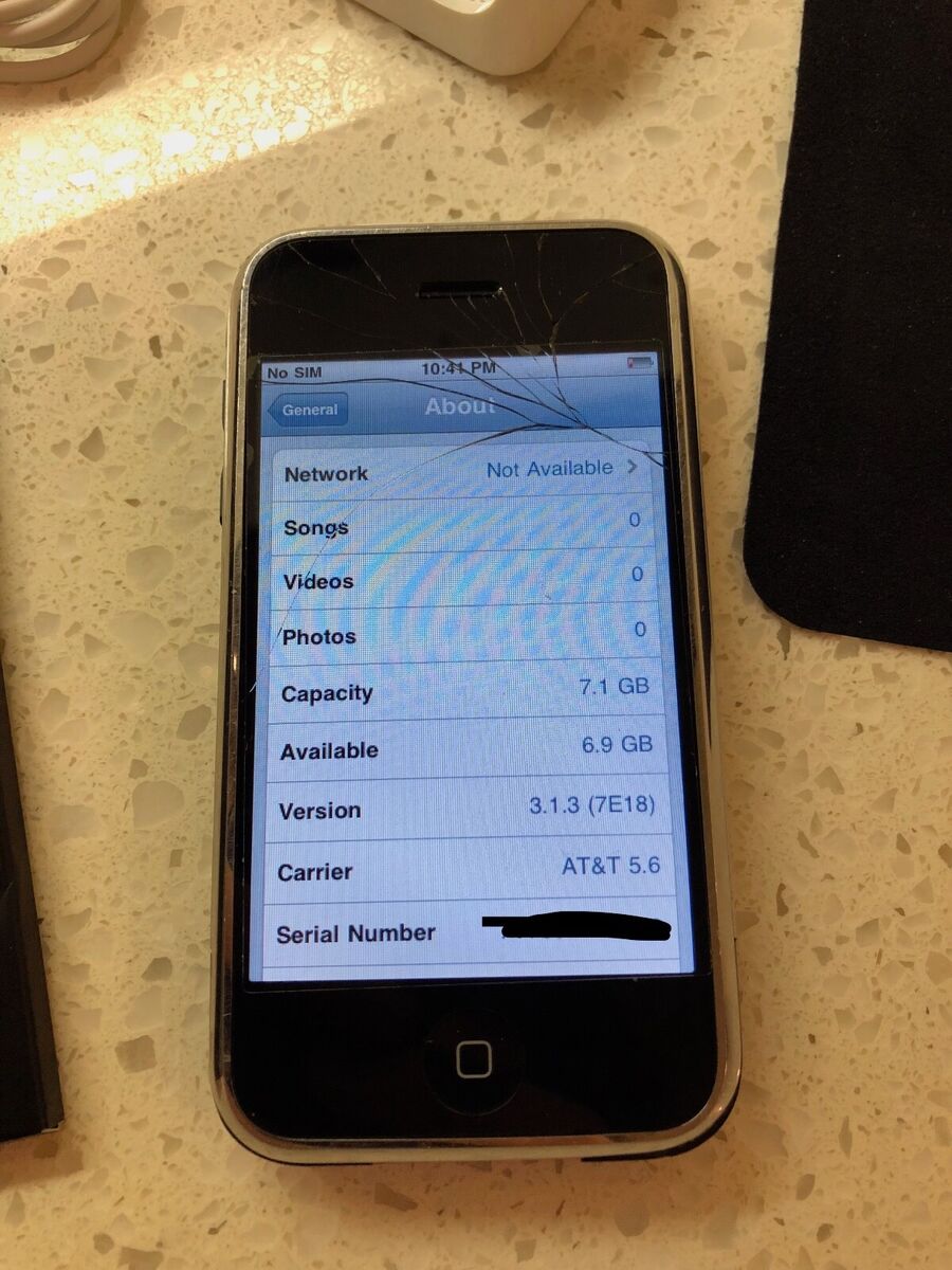 APPLE iPhone 1 ~ 1st Generation 2G - 8 GB - iOS 3 APPLE iPhone 1 ~ 1st Generation 2G - 8 GB - iOS 3