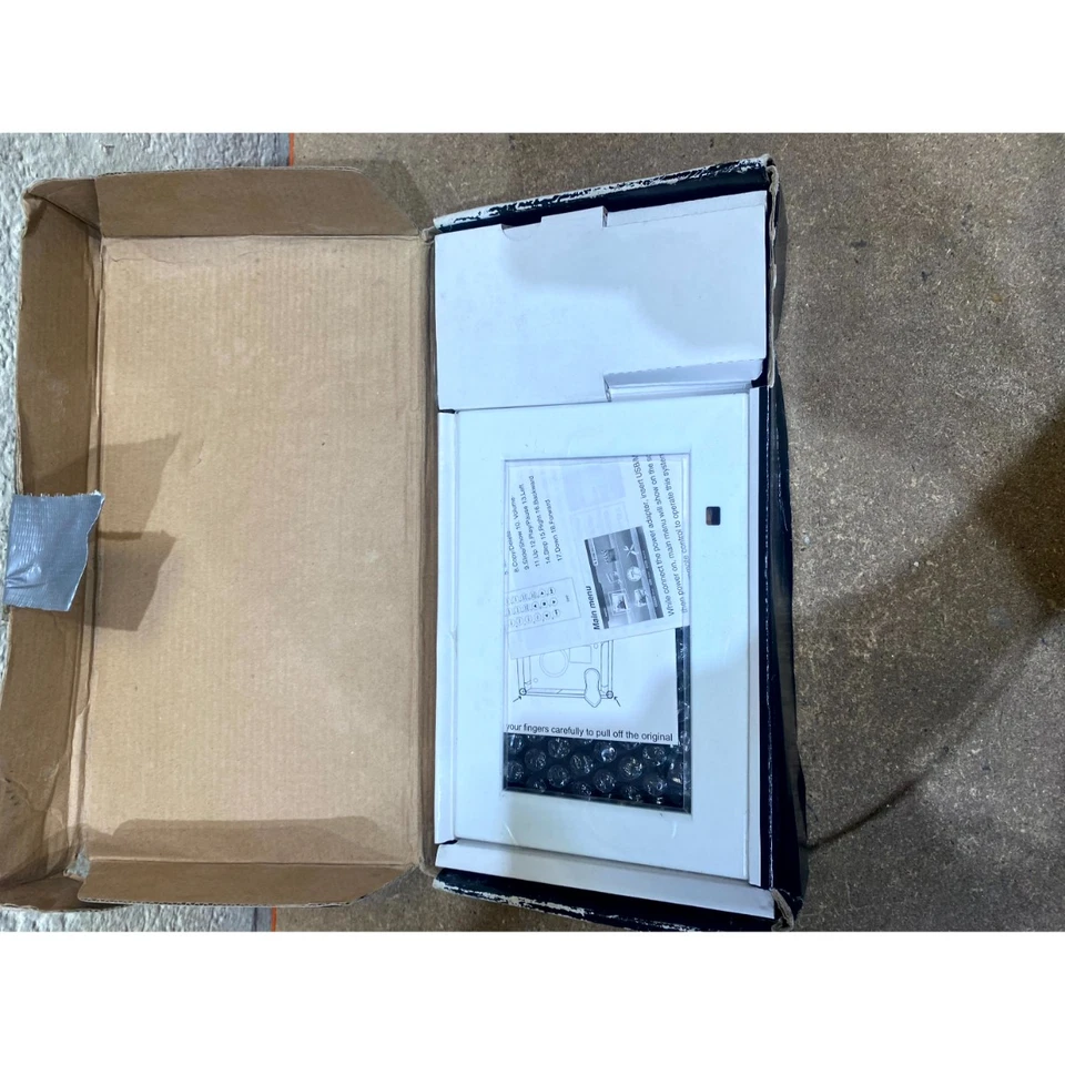 Cibox C107M Digital Photo Frame Black Corded 7" TFT LCD Screen w/ Accessories - Image 4 of 4