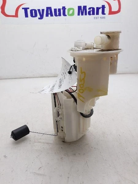 12-14 TOYOTA CAMRY 3.5L V6 FWD FUEL PUMP ASSEMBLY - Image 2 of 4