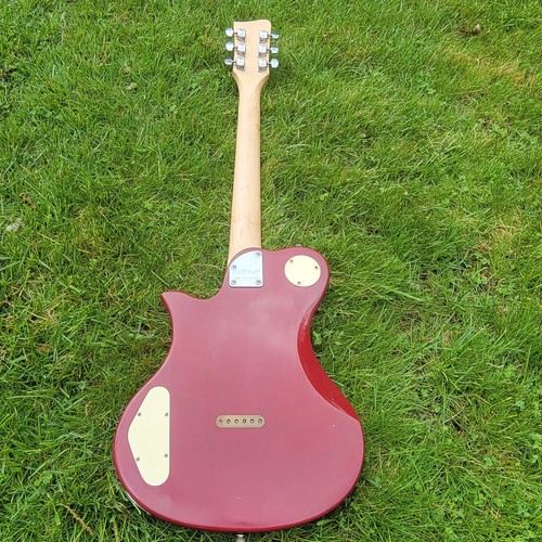 First Act ME-501 Electric Guitar Red & Ivory ,Wood Neck and Chrome - Picture 8 of 11