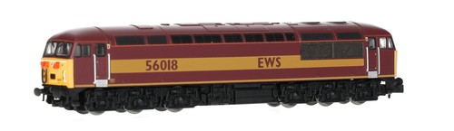 ND203D Dapol Spur N Class 56 Diesel 56018 in EWS weinrot (gebraucht) | Zustand: Used