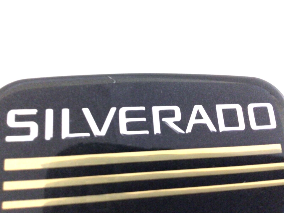 Chevrolet Silverado 1989-2007 cabina carrocería pilar lateral placa de identificación calcomanía nuevo OEM Foto 3 de 4