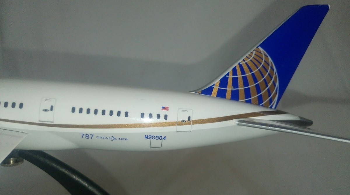 PacMin Boeing 787-8 United Airlines 1/200 scale Desktop Model | eBay