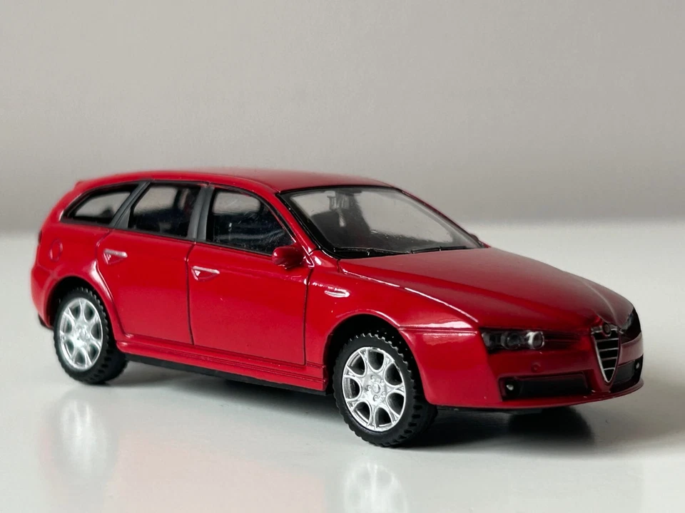 Coche deportivo Alfa 159 modelo de coche italiano diecast juguete rojo escala 1:43 Welly Foto 4 de 4