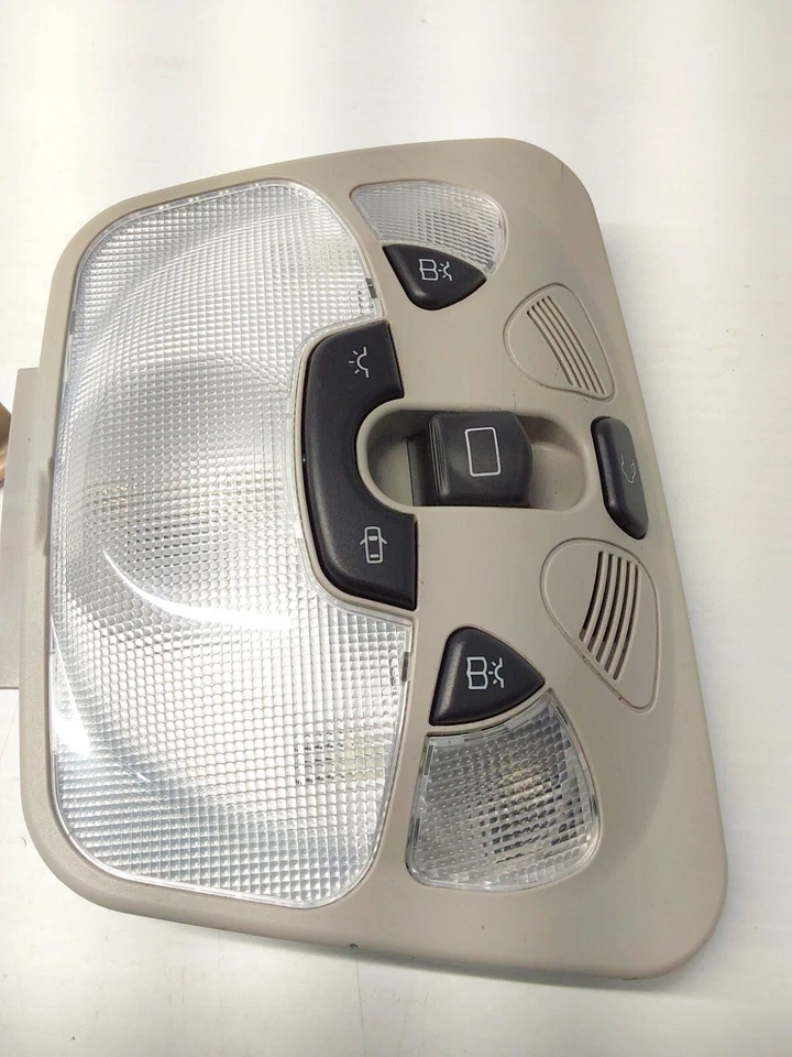 Lámpara de luz domo consola superior interior Mercedes-Benz 2005 C230 OEM ~A2038201 Foto 4 de 4
