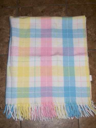 Vintage Tennessee Woolen Mills Pastel Plaid Yellow Blue Pink Baby Blanket USA - Picture 3 of 5