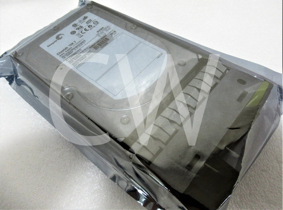 X276A-R5 NetApp ST3300007FC 300GB 10K RPM 2Gbps 3.5"Fibre Channel HDD Hard Drive - Image 2 of 2