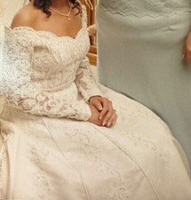 Beautiful Vintage Wedding Dress