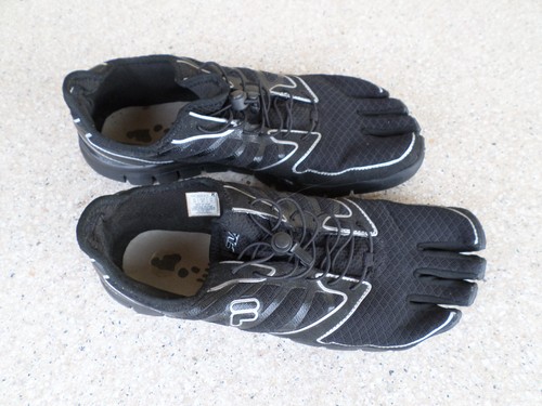 Fila Skeletoes Black Barefoot Running Shoes, Men's 13 M