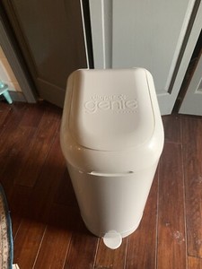 Diaper Genie Signature Pail With Manual
