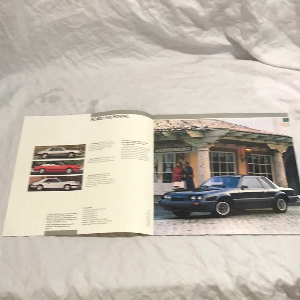 1986 Ford Mustang sales brochure - Image 2 of 4