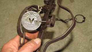 VINTAGEVICTOR LOUISIANA SPECIAL TRAPTRAPPING NEWHOUSE SARGENT