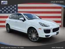 2017 Porsche Cayenne Platinum Edition Sport Utility 4d 2017 Porsche Cayenne Platinum Edition Sport Utility 4d