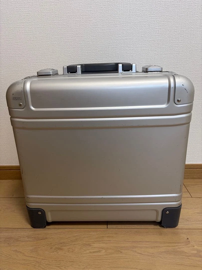 Zero Halliburton Suitcases with Wheels/Rolling for sale | eBay