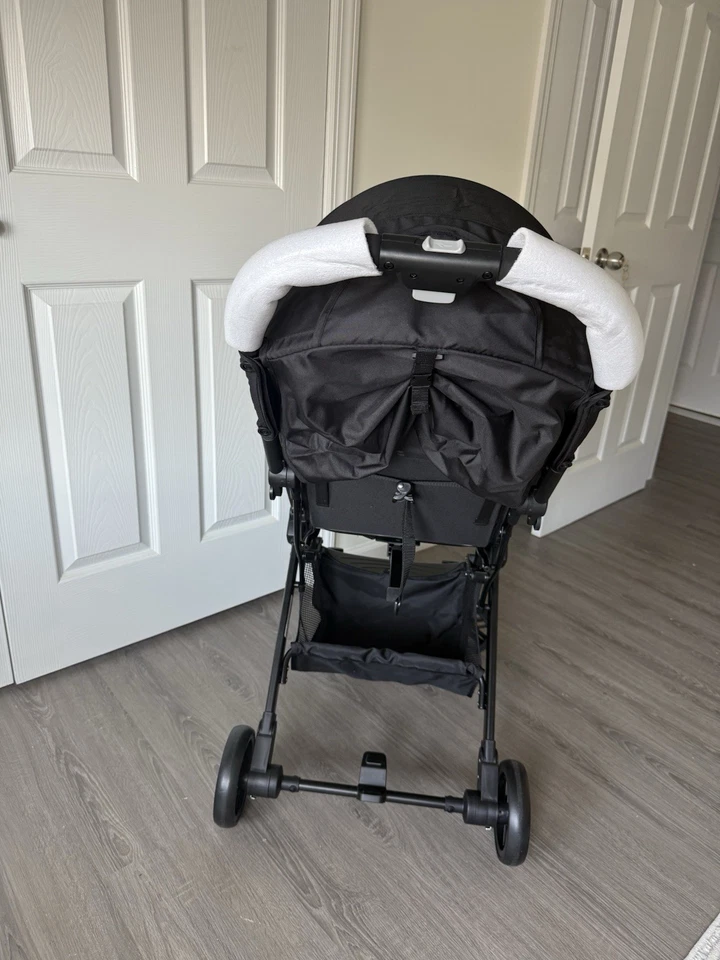 Brand New Lightweight Stroller  Folding Baby Stroller - Black - Image 4 of 4