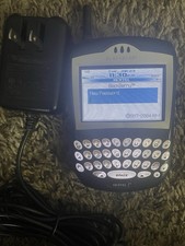 Nextel RIM BlackBerry 7520 with Charger And Carry Case Vintage