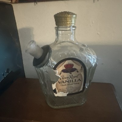 Crown Vanilla Bong - Whiskey Bottle Water Pipe