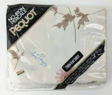 Vintage NIP Pequot Percale Twin Flat Sheet Waltzing Daisies Floral USA