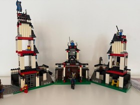 Lego Castle Ninja 6093:Flying Ninja Fortress Complete with Instructions