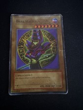 Dark Magician LOB-005 The Legend of Blue Eyes White Dragon 1st Edition
