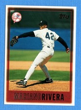 1997 Topps #256 Mariano Rivera New York Yankees