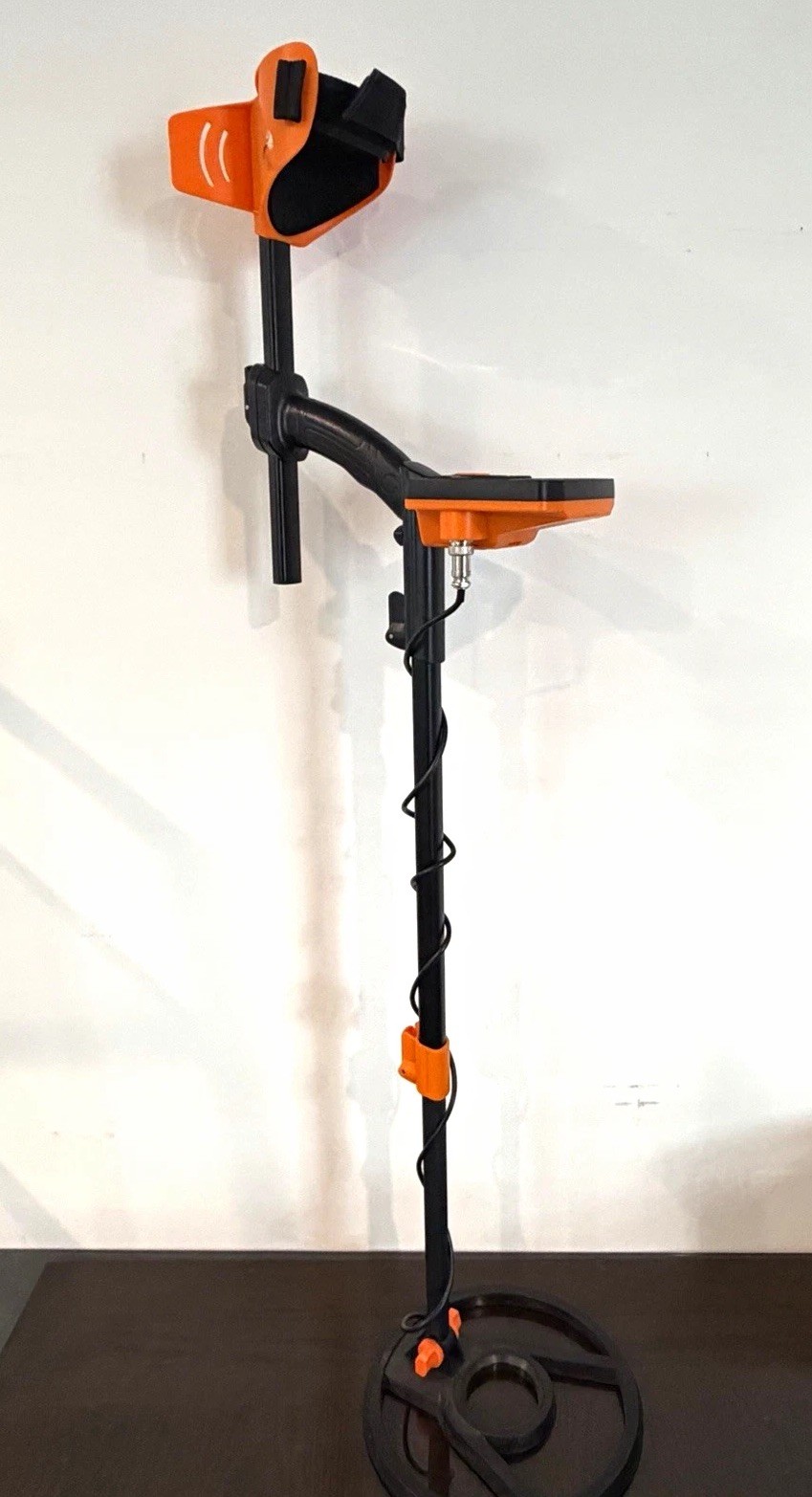 SUNPOW Ground Search Metal Detector w/ LCD Display & Adjustable Shaft