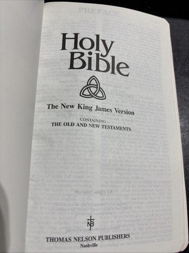 Holy Bible New King James Version Red Letter Dictionary Concordance Nelson - Imagen 4 de 5