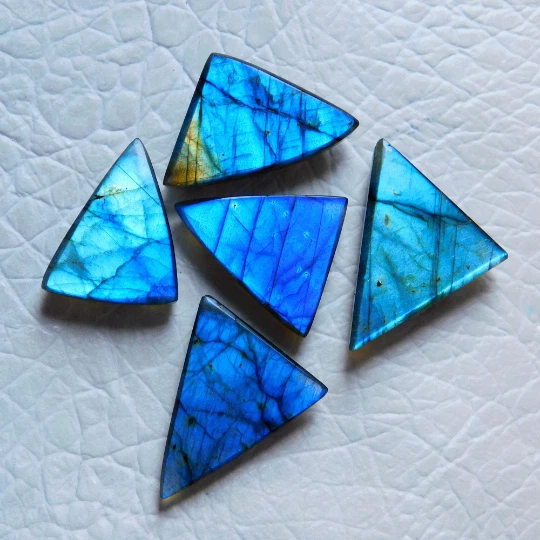 Natural Labradorite Cabochon Mix Trillion Shape Blue Stone Gemstone 5 Pcs Lot - Image 3 of 4