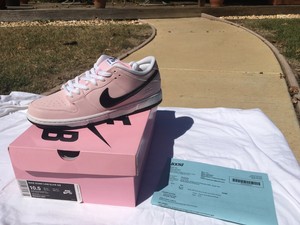 nike dunk pink box