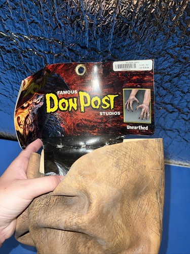 Rare 2006 Don Post Studio Unearthed Huge Famous Monster Hands Paper Magic 2ft - Picture 2 of 3